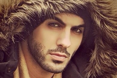 الإماراتي الذي منع من دخول السعودية بسبب جماله يصل للعالمية..بالصور