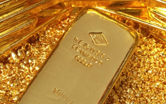 ارتفاع أسعار الذهب مع انتعاش أسعار النفط وانخفاض الدولار