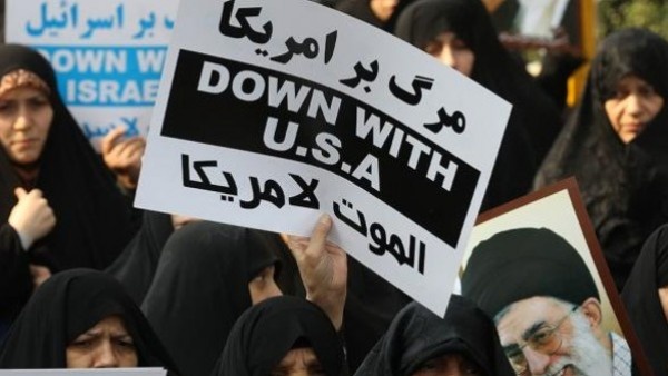 إيران تحذف نغمة "الموت لأمريكا" من شبكة اتصالاتها الخليوية