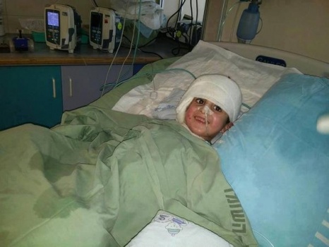 عائلة الطفل أحمد دوابشة تقرر أخباره بمصير عائلته