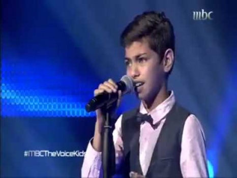الفيديو كامل : الطفل الفلسطيني اللاجئ ايمن امين - هدي يا بحر هدي طولنا في غيبتنا - برنامج ذا فويس