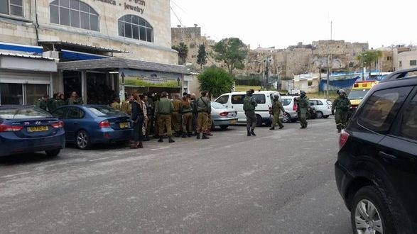 قناص فلسطيني يصيب مجندة إسرائيلية بالرصاص في الخليل