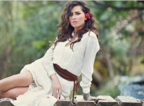 صورة مرعبة للممثلة السورية ميسون ابو اسعد بعد تعرضها للتعذيب