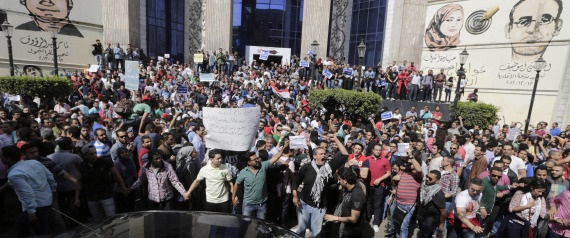 بروفات ثورة.. الأمن المصري فشل في فضّ "جمعة الأرض".. والبيت الأبيض يُراقب