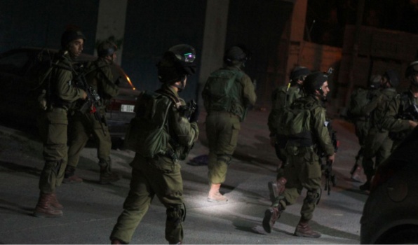 الاحتلال يعتقل 14 مواطناً من الضفة والقدس المحتلتين