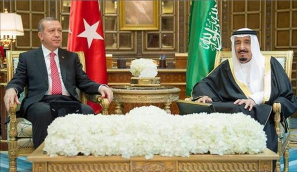 500 سيارة مرسيدس وفندق كامل تحضيراً لوصول الملك سلمان لتركيا
