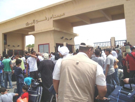 مصر تقرر فتح معبر رفح البري