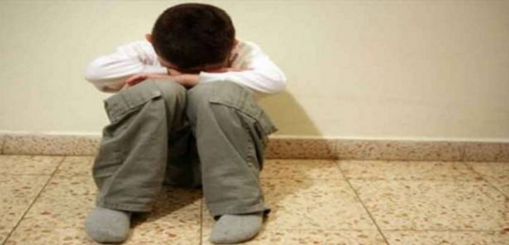 عمان : صاحب مدرسة خاصة يوسع ابنه ضربا بـ"البربيش" حتى الموت لتغيبه عن المدرسة