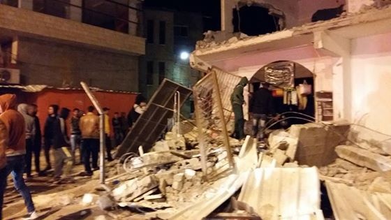 الاحتلال يهدم منزل أسير في يطا بالخليل