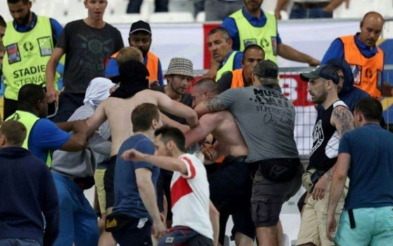 رسميا : استبعاد روسيا من "يورو2016" مع إيقاف التنفيذ وغرامة نحو 170 ألف دولار