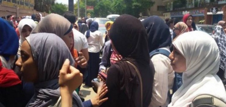 تجريد طالبة ثانوية عامة من ملابسها والقضية تثير جدلا واسعا