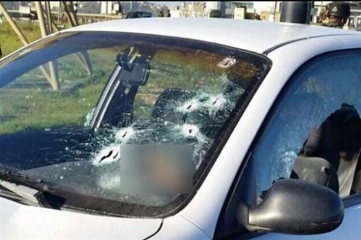 "بتسيلم": لا مبرر لإطلاق النار على سيارة في الرام وقتل سائقها