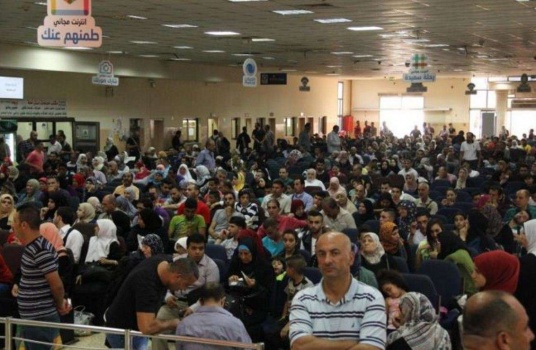 طبيلة: الحكومة ترفض التعامل مع خدمة (VIP) على معبر الكرامة والاحتلال يتحمل مسؤولية الأزمة