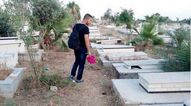 في فلسطين "قصة حب عذري بين شاب وفتاة جمعهما القدر ولم يفرقهما الموت "