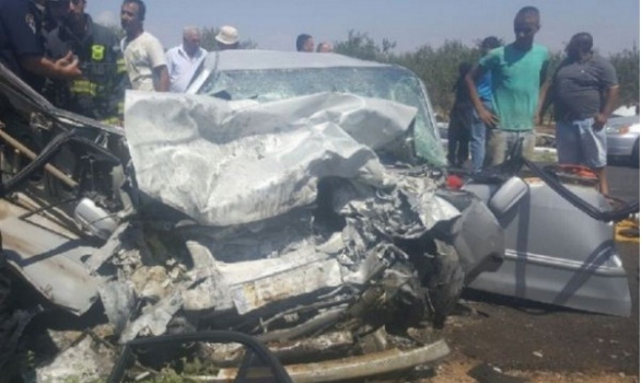مصرع مواطنان واصابة 3 اخرين بجراح خطيرة في حادث سير مروع