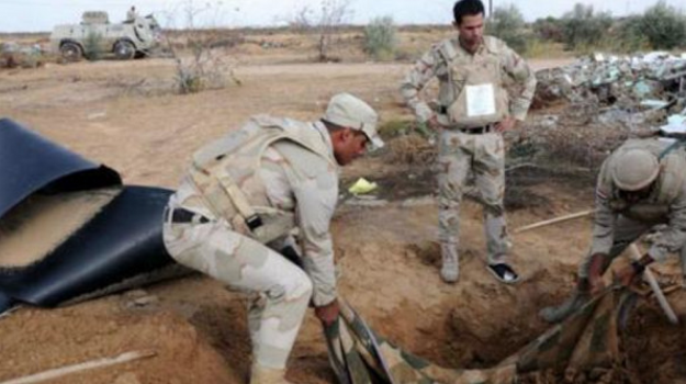 الجيش المصري يدمر نفقا على حدود غزة
