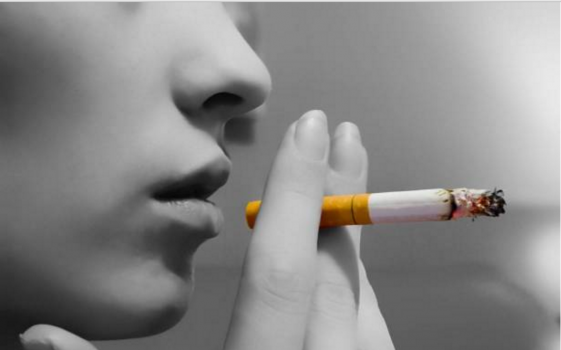 لماذا يزداد وزن المدخنين بعد الإقلاع عن التدخين؟