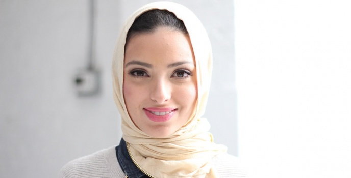 نور تاجوري.. أول مسلمة محجبة على غلاف &ldquo;بلاي بوي&rdquo;