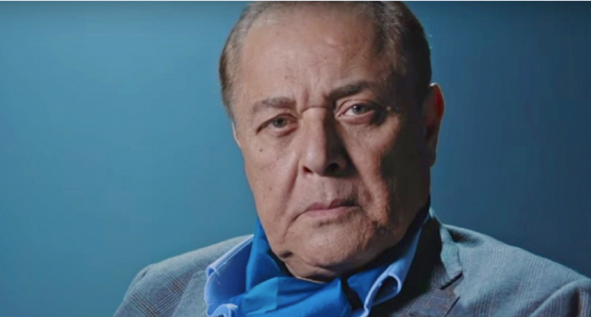 ما هي قصة آخر تغريدة لـ محمود عبد العزيز التي تحولت لحقيقة؟
