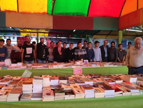 لليوم السابع على التوالي..تواصل افتتاح معرض الكتاب &rdquo; جنين تقرأ &rdquo;
