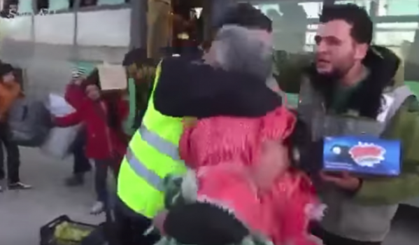 فيديو| اعتقد ان شقيقه قتل في حلب...وهذا ما حصل!