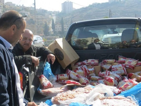 اتلاف لحوم مجمده ومواد غذائية فاسدة في جنين