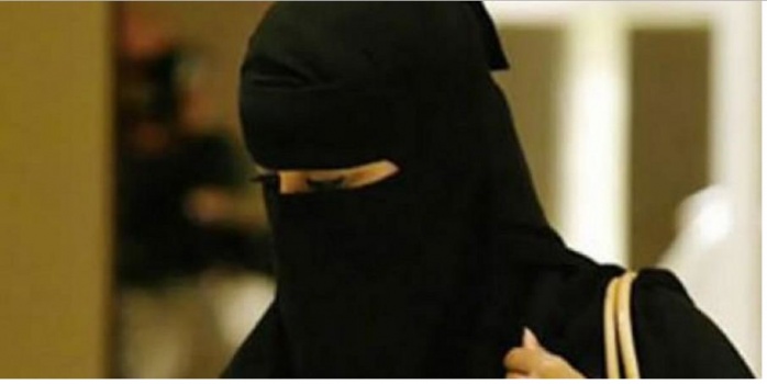 فتاة سعودية تغري شابًا بمليون ريال وسيارة "رولز رويس" ليرتكب هذا الفعل