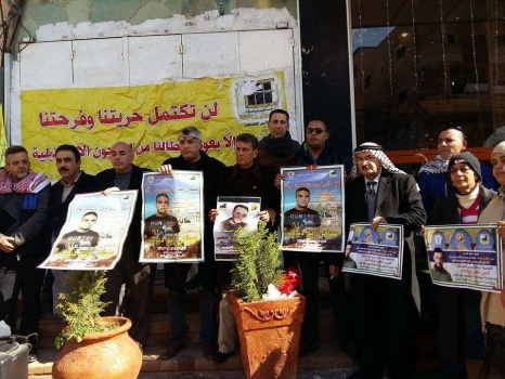 جنين:وقفة تضامنية مع الأسرى رفضا للهجمة الشرسة التي تشنها سلطات الإحتلال بحقهم