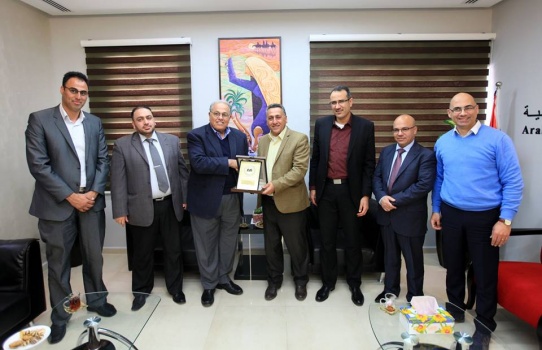 الجامعة العربية الامريكية تبارك لـ د.نور أبو الرب توليه منصب أمين سر حركة فتح في إقليم جنين