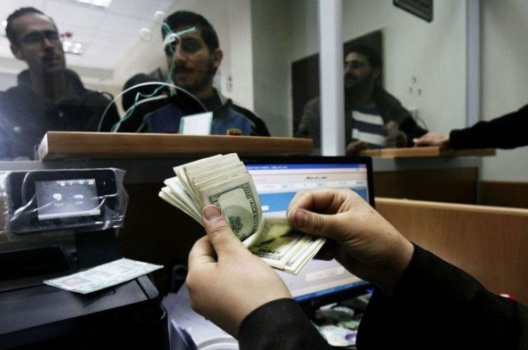 ترخيص مكاتب الصرافة.. صلاحية وزارة الاقتصاد أم سلطة النقد؟