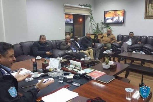 الشرطة ولجنة خدمات مخيم جنين يبحثون سبل التعاون المشترك