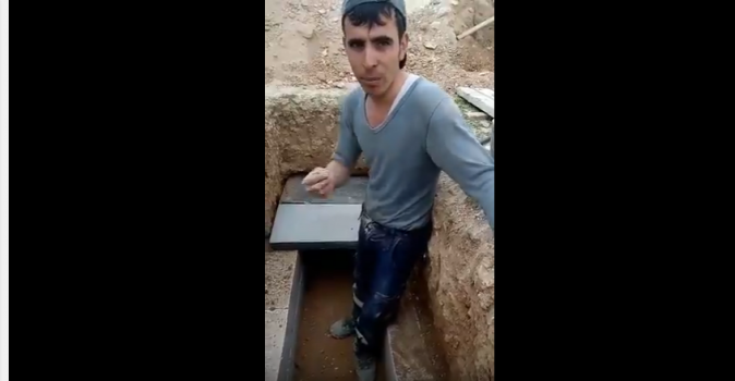شاهدوا تجربة هذا الشاب بالنوم في القبر!!