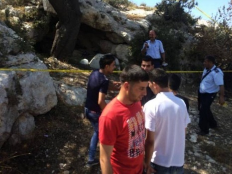 العثور على جثة متحللة داخل مغارة في الخليل