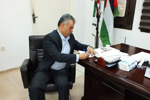 العميد ابراهيم الجزرة يستلم رئاسة بلدية جنين بمحضر رسمي ويجتمع مع نقابة العاملين في البلدية