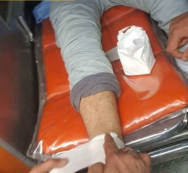 اصابة 4 شبان بالرصاص الحي وآخرين بالاختناق في طمون