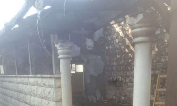 حريق بمسجد داخل أراضي الـ48