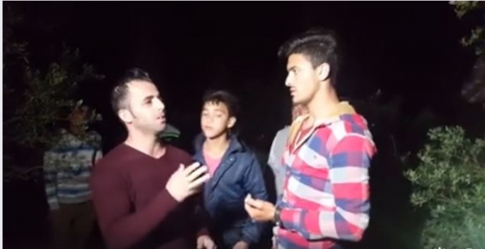 شاهد بالفيديو : ما قصة الكائن الغريب في بلدة إذنا الذي يظهر فيها ويرعب المواطنين !؟