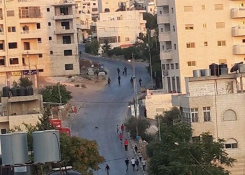 فتح: نتابع التحقيق في القاء مجهولين اكواع متفجرة بحي يقع فيه منزل اللواء ماجد فرج