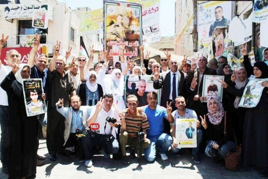 صور وفيديو..فرحة عارمة في جنين بانتصار الاسرى المضربين عن الطعام