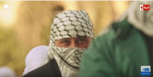 لماذا استخدم مُخرج مسلسل"الحالة ج" الكوفية الفلسطينية في مشهد إرهابي؟