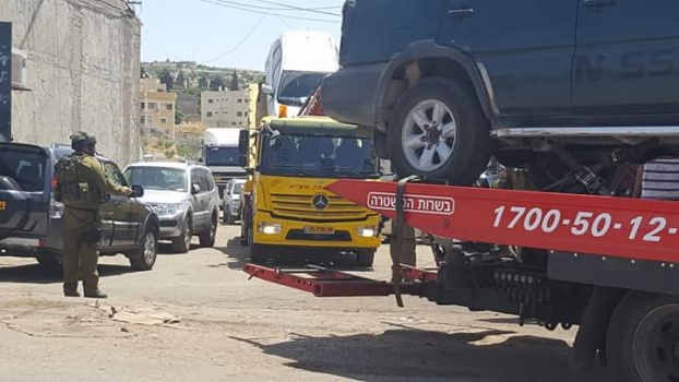 بالصور... الاحتلال يصادر مركبات من قرية برطعة جنوب غرب جنين