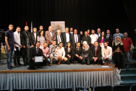 النتشة يفتتح المحكمة الصورية في جامعة القدس