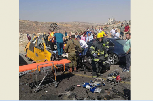 فيديو وصور : مصرع 6 مواطنين واصابة أخرين بحادث سير مروع شرق رام الله