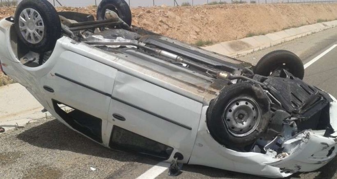 إصابة مواطن بحادث انقلاب مركبة غرب جنين