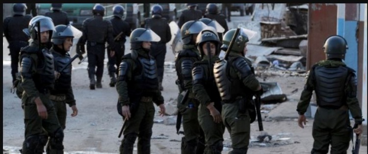"إرهابية" تسلّم نفسها للسلطات الجزائرية برفقة أبنائها الثلاثة الذين تربوا في الجبال والغابات