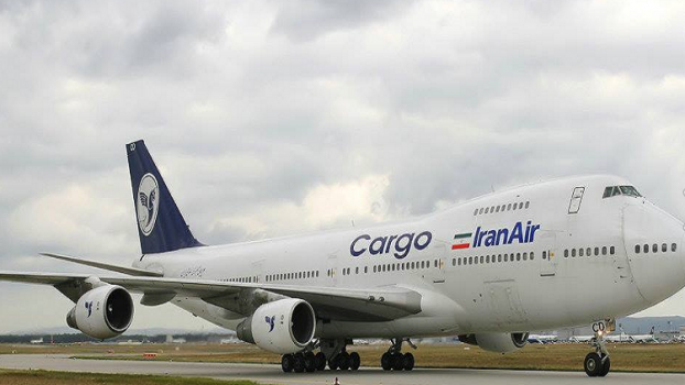 إيران ترسل أول شحنة مواد غذائية إلى قطر