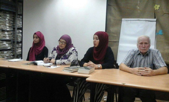 توقيع رواية “العزلة تروق لي” للطالبة الكاتبة ملك الحروب في جنين