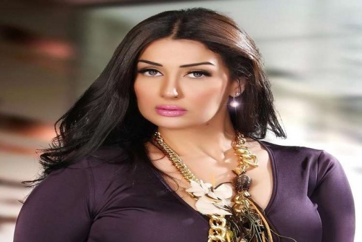 بالفيديو: بكاء غادة عبد الرازق بعد فضيحة لايف جزر المالديف وتعتذر لجمهورها