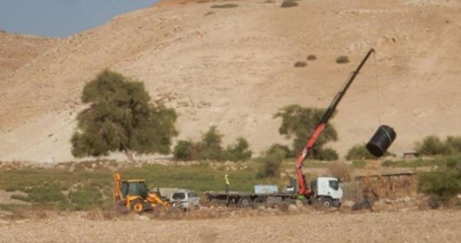 الاحتلال يصادر أبقارا وصهاريج مياه في الأغوار