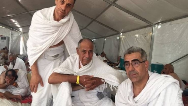 بعد 17 عاماً .. عائلة من غزة تلتقي بالحج!
